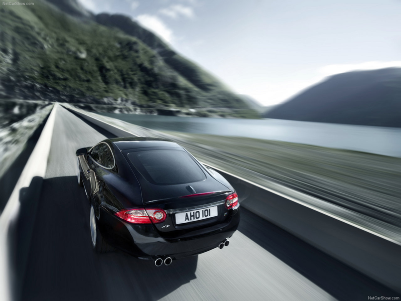Illustration for article titled 2010 Jaguar XKR: 510 HP Pussycat Kills Even Faster